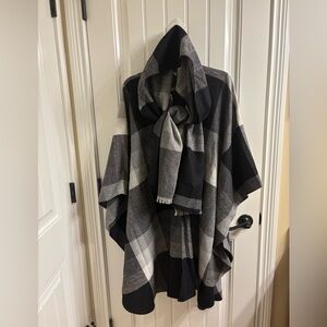 Mademoiselle Vintage Wool Blend Cape Monochromatic Black Gray Hood or Scarf Neck